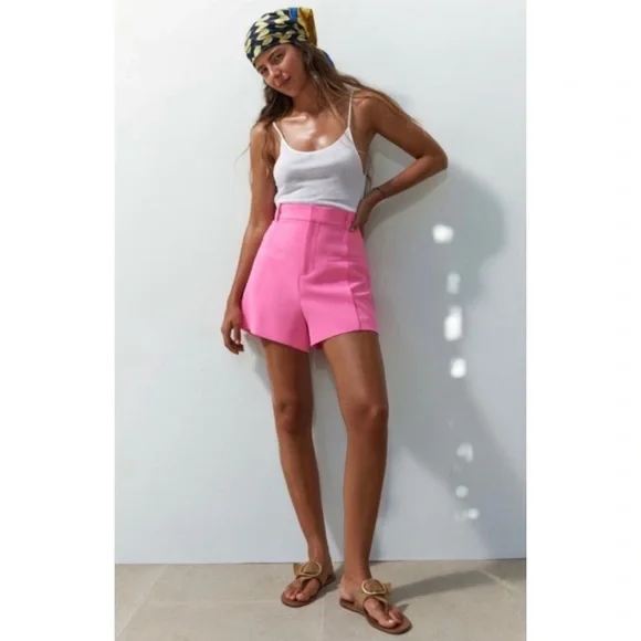 ZARA • Bubblegum Pink Super High-Waisted Mini Shorts, XS - Picture 3 of 16
